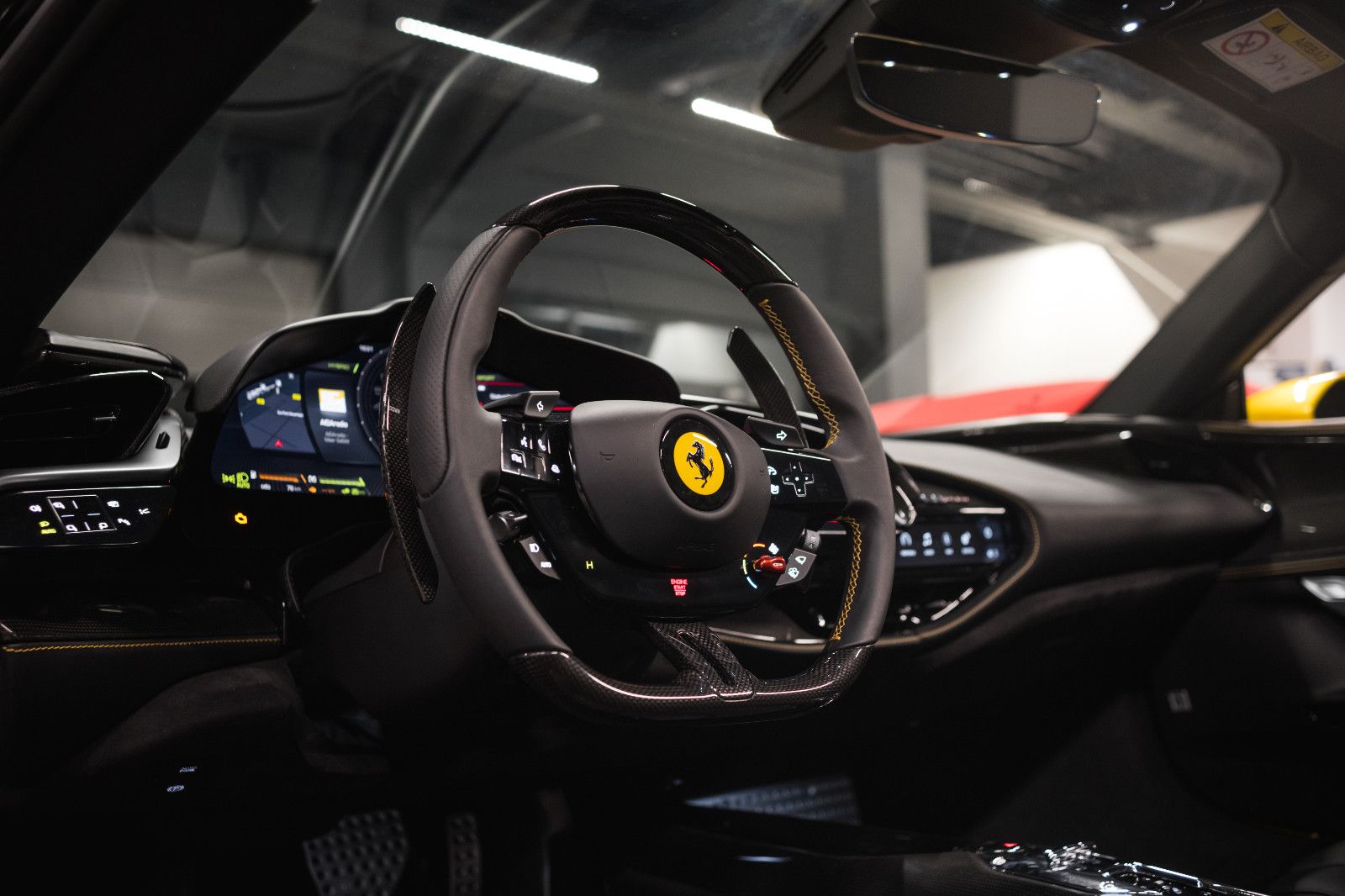 Fahrzeugabbildung Ferrari SF90 Spider-Giallo Montecarlo-Carbon