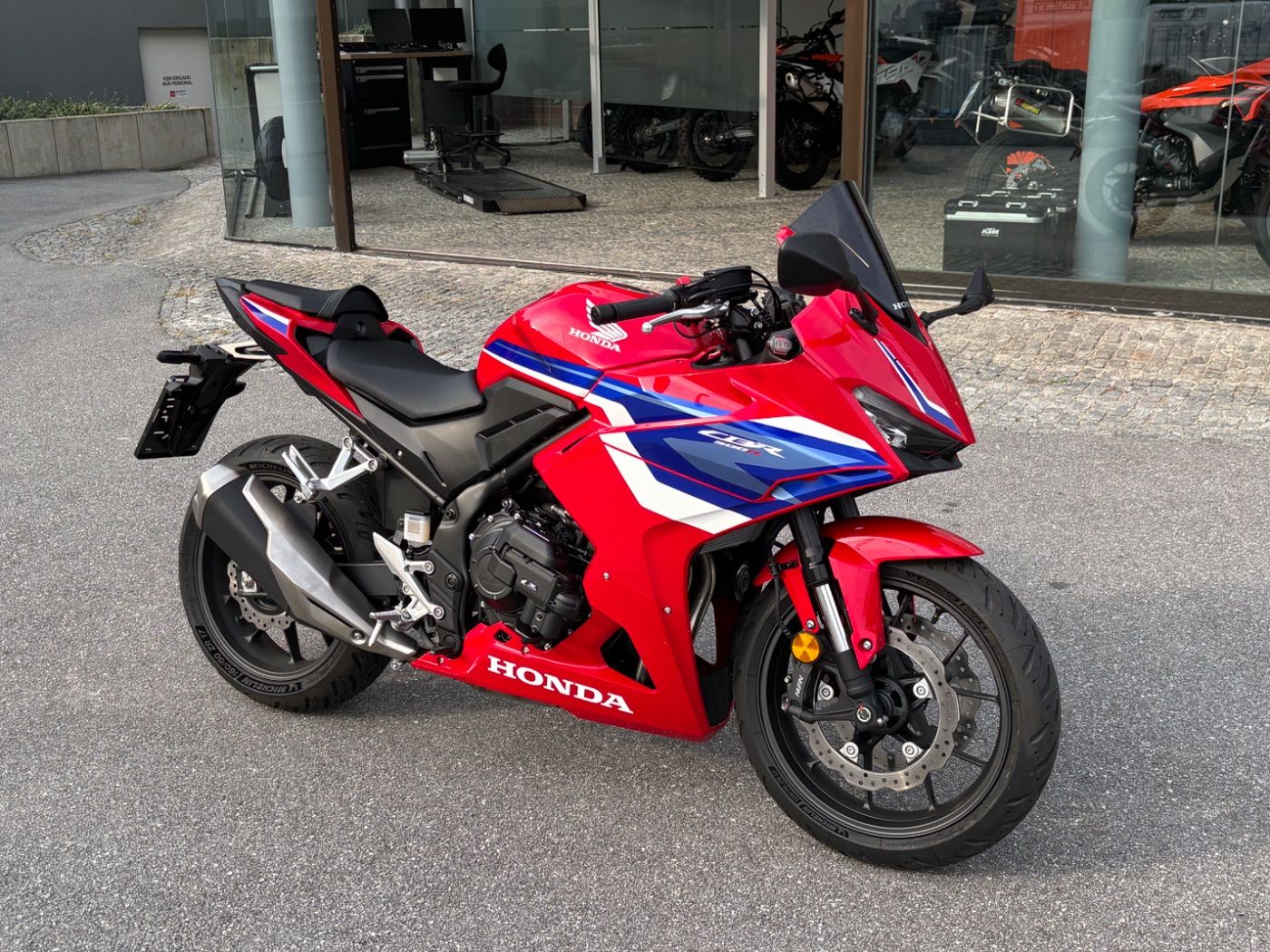 Fahrzeugabbildung Honda CBR 500 R E-Clutch 2026