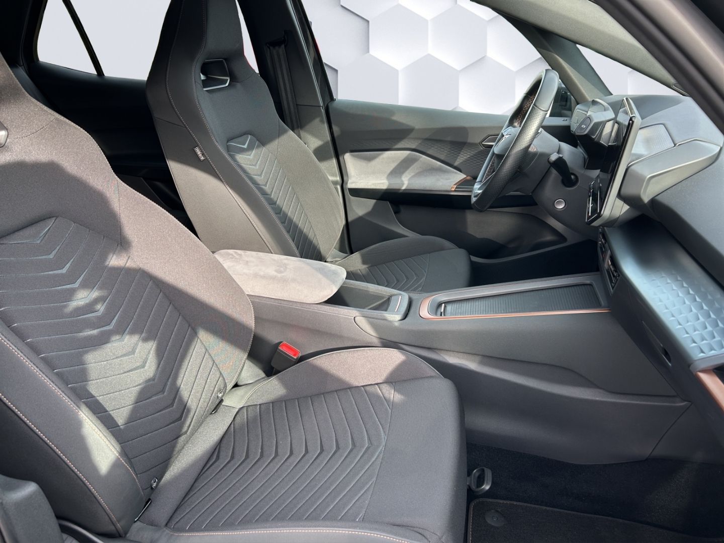 Born 150kW LED HuD GJR ACC 360°Kamera ParkLenkAs