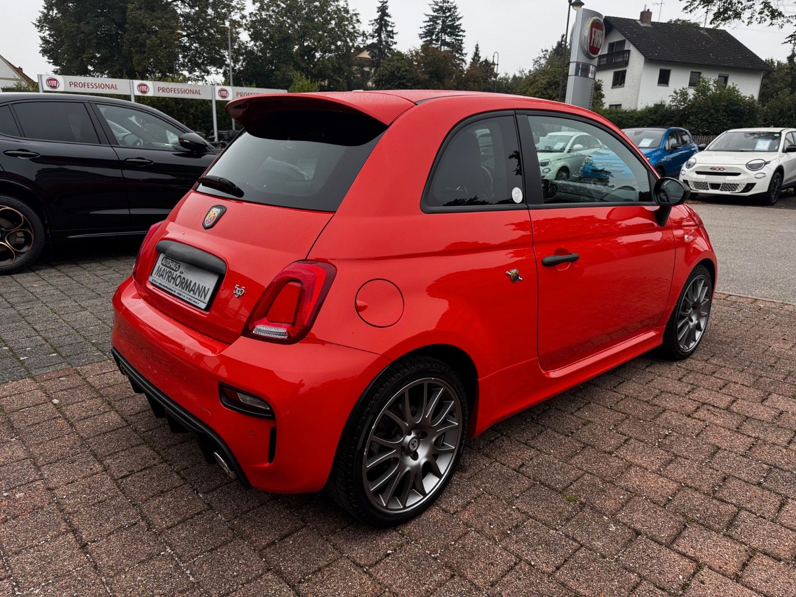 Fahrzeugabbildung Abarth 595 TURISMO 1.4 T-JET 165PS NAVI KLIMA