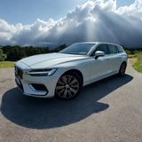 Volvo V60 T8 Plug-in Hybrid - Vollausstattung