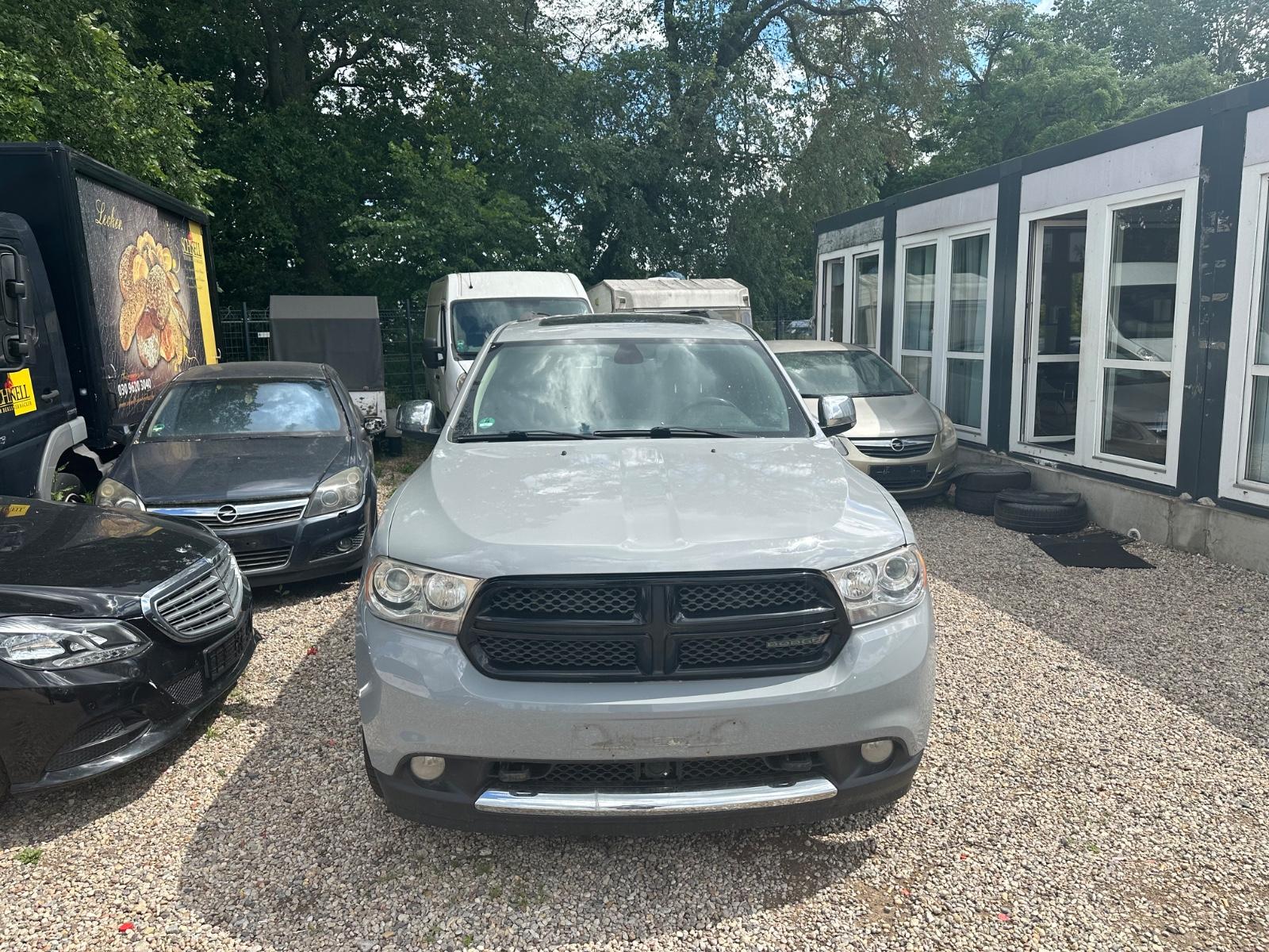 Dodge Durango 2012 — вигляд ззаду