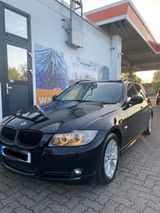BMW E91 318i 3er Touring - BMW aus 2009: Kombi, 3er