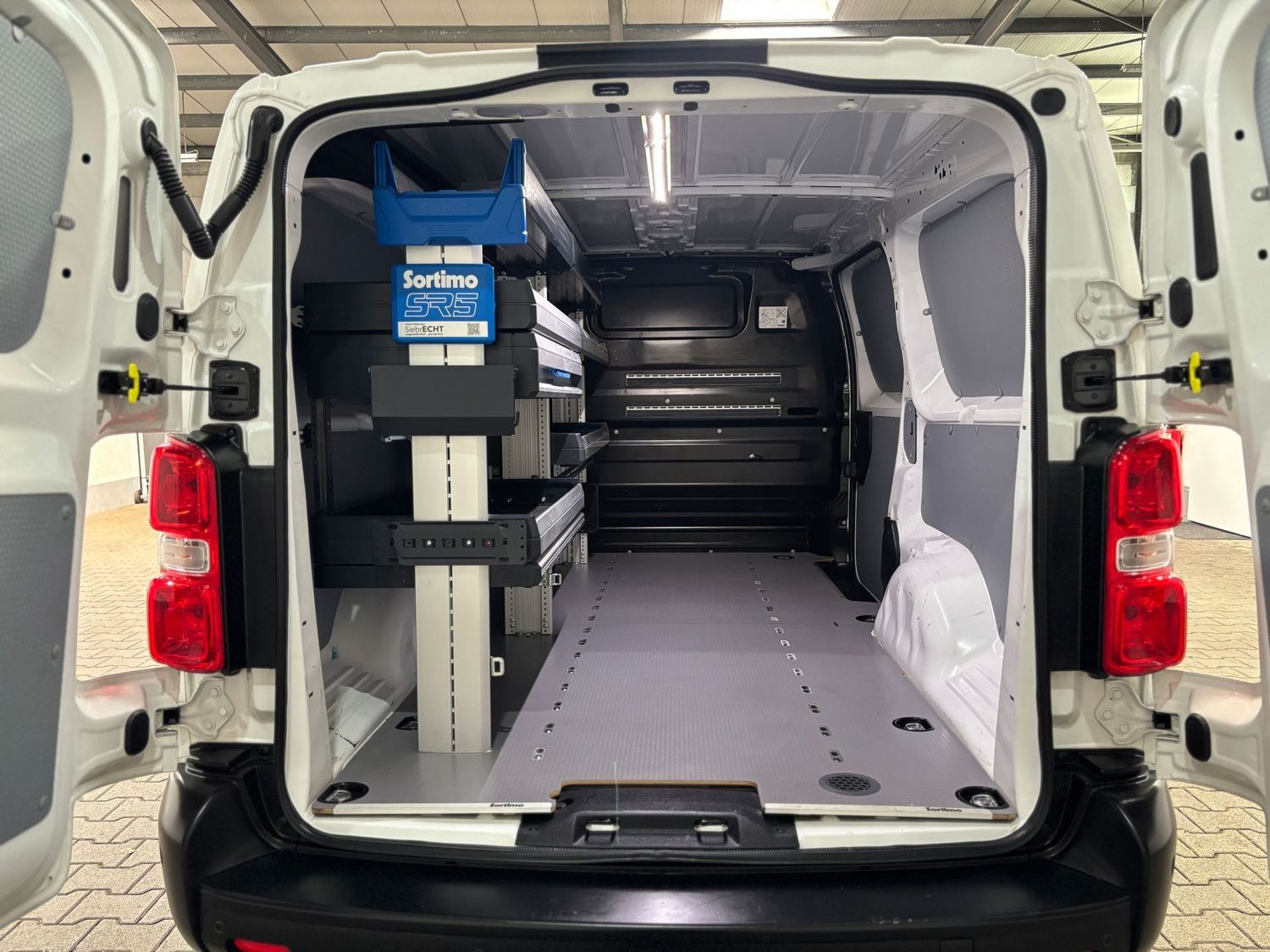Fahrzeugabbildung Opel Vivaro 2.0 D Edition L3 #Sortimo#Klima#Kamera#Ca