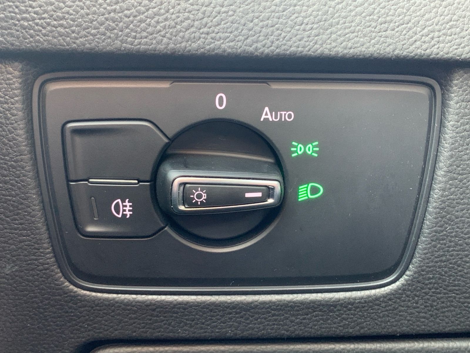 Volkswagen Passat Variant - Bild 21