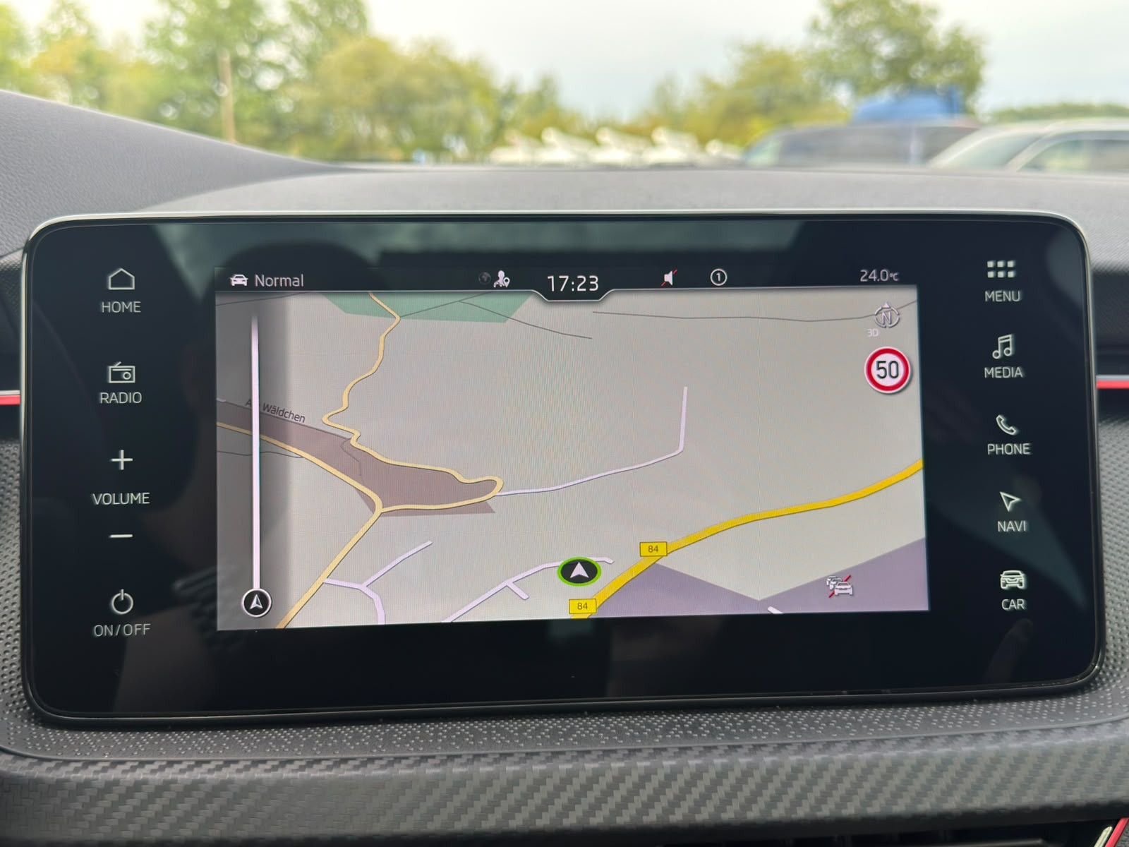 Fahrzeugabbildung SKODA Kamiq 1.5 TSI DSG Monte Carlo PANO*MATRIX*5J.GAR