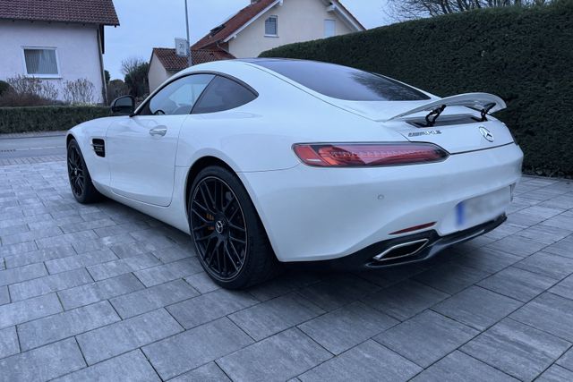 MERCEDES-BENZ AMG GT S 4.0 V8 S DCT S