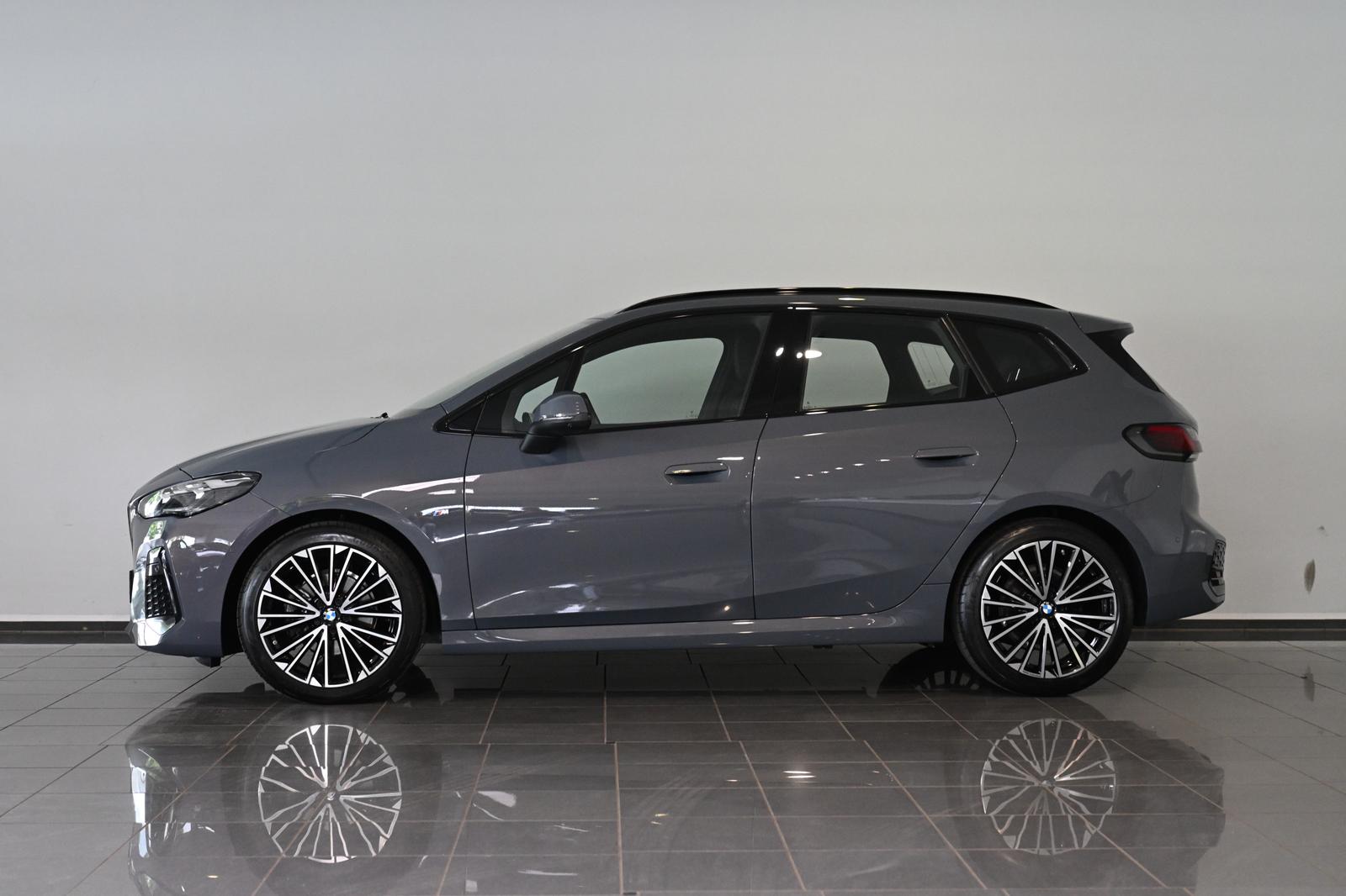BMW 218 Active Tourer  i M Sport HUD ACC SHZ 19-Zoll