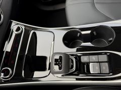 DFSK Forthing 5 Leder PANO LED SHZ CarPlay BLT 360°