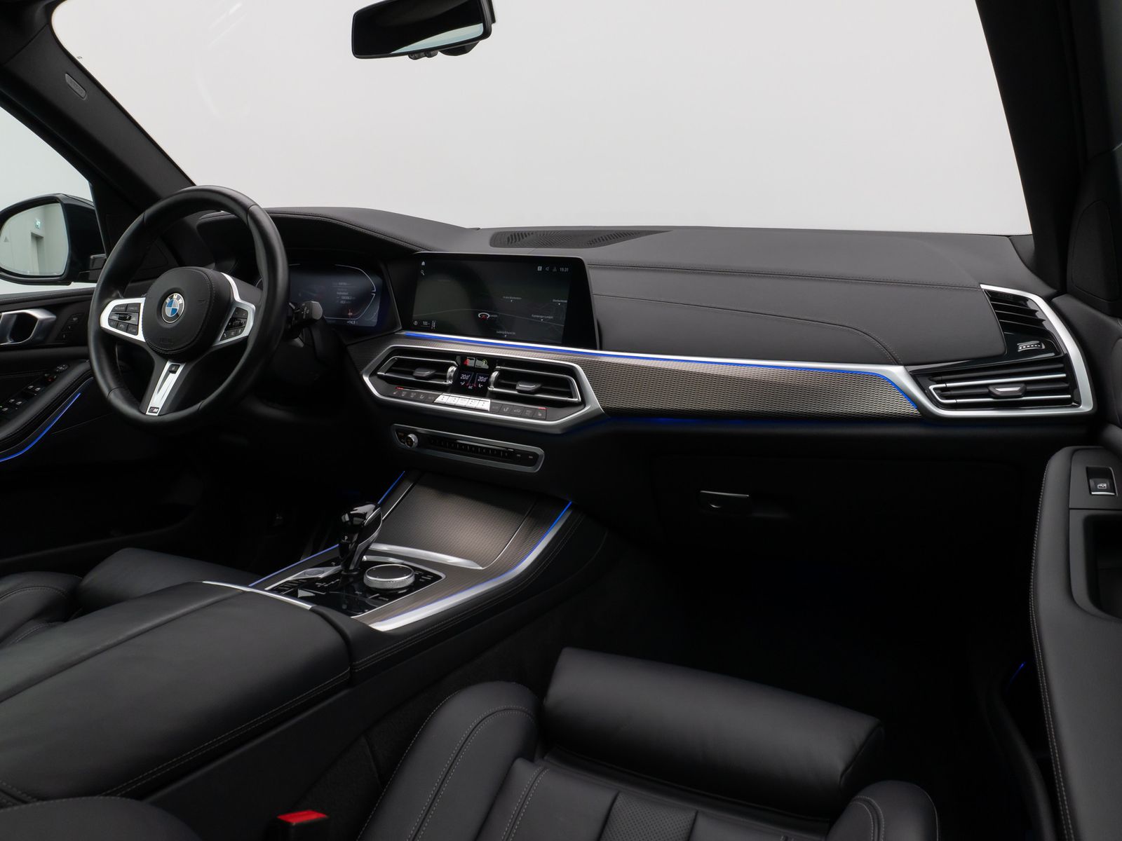 Fahrzeugabbildung BMW X5 xD30d M Sport Panorama Kamera HUD DAB HiFi