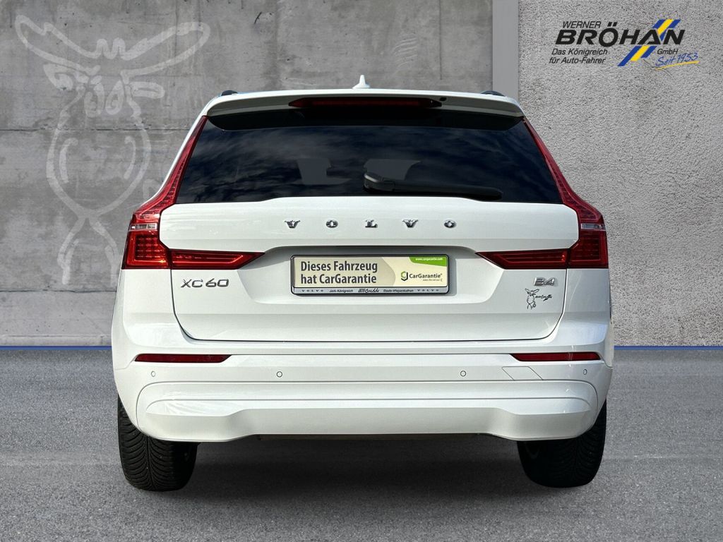 Fahrzeugabbildung Volvo XC60  B4  BENZIN  FWD  8-AT  MOMENTUM PRO