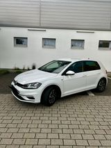 Volkswagen Golf 7/VII weiß im Top Zustand - Volkswagen Golf: Weis