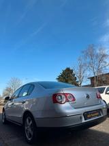 Volkswagen Passat BlueMotion 1.9*1Hand*PDC*SHZ*Top Zustand* - Volkswagen Passat: Limousine, 1.9