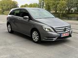 Mercedes-Benz B180*1.Hand*Rentner*Xenon*Navi*PDC*Sehr Gepflegt - Mercedes-Benz B 180 in Essen