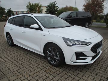 Ford Focus Turnier ST-Line Automatik  5J Garantie