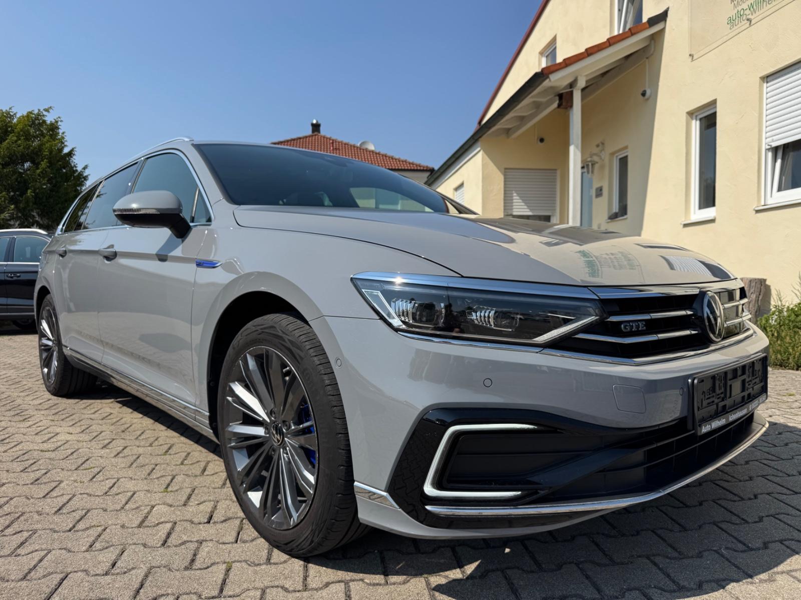 Volkswagen Passat Var GTE AHK Pano Matrix 360°Cam Side Digi