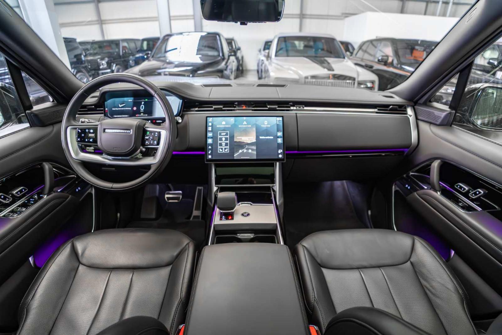 Land Rover Range Rover P530 Autobiography / Fond TV / Pano