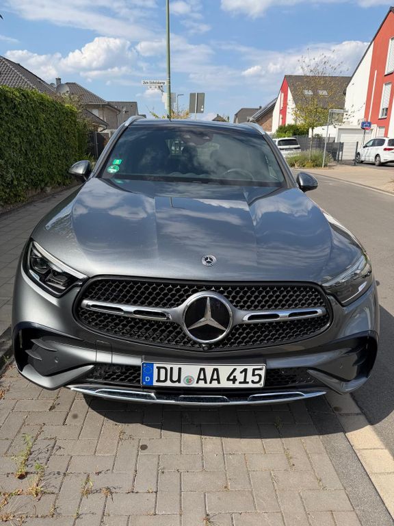 Image of Mercedes-Benz GLC 220
