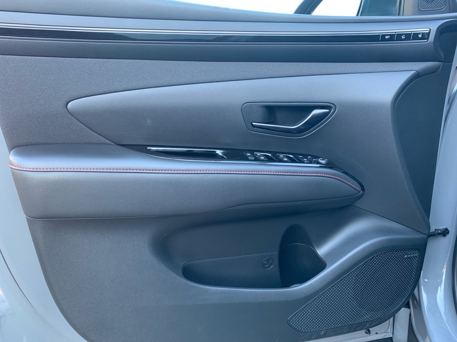 Fahrzeugabbildung Hyundai TUCSON 1.6 T-GDI N Line Plug-In Hybrid 4WD AHK