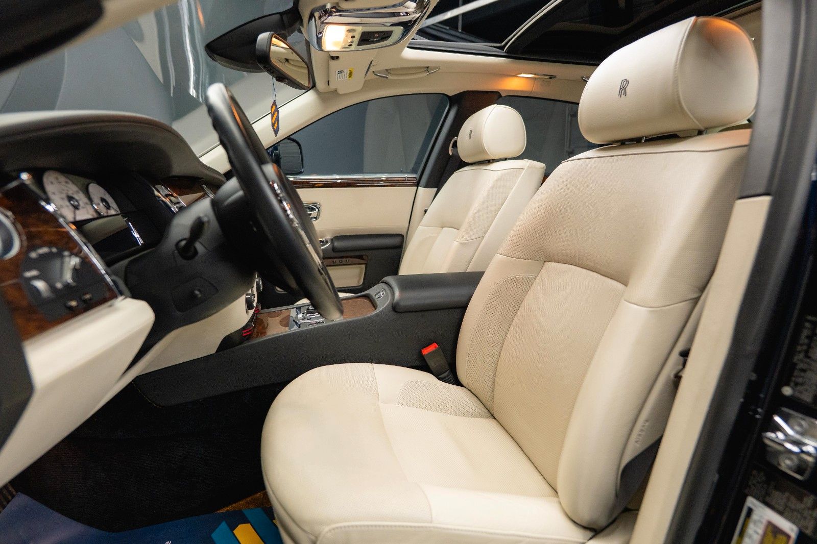 Fahrzeugabbildung Rolls-Royce Ghost V12 Full Service *Panorama*TV*360*HU*19%*