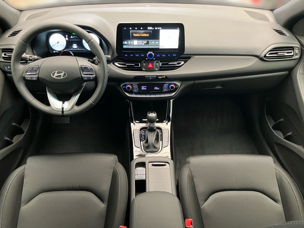 Fahrzeugabbildung Hyundai i30 Kombi 1.6 T-GDI Trend AUT SpurH