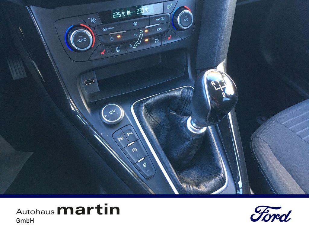 Fahrzeugabbildung Ford Focus 1.0 EcoBoost Titanium USB ALUFELGEN FACEL.
