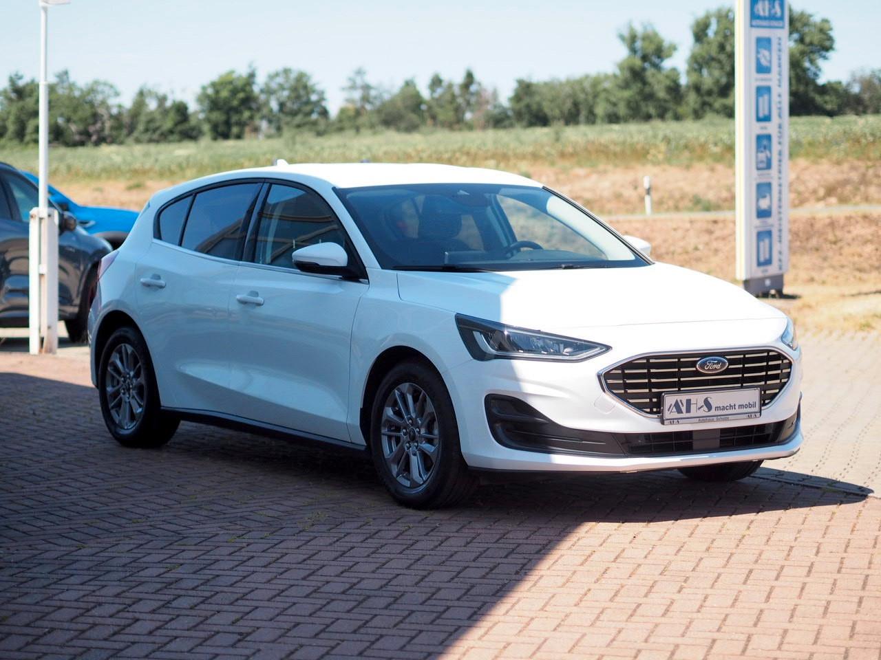 Ford Focus 125 PS Klimaauto. PDC v+h+Kamera Voll LED