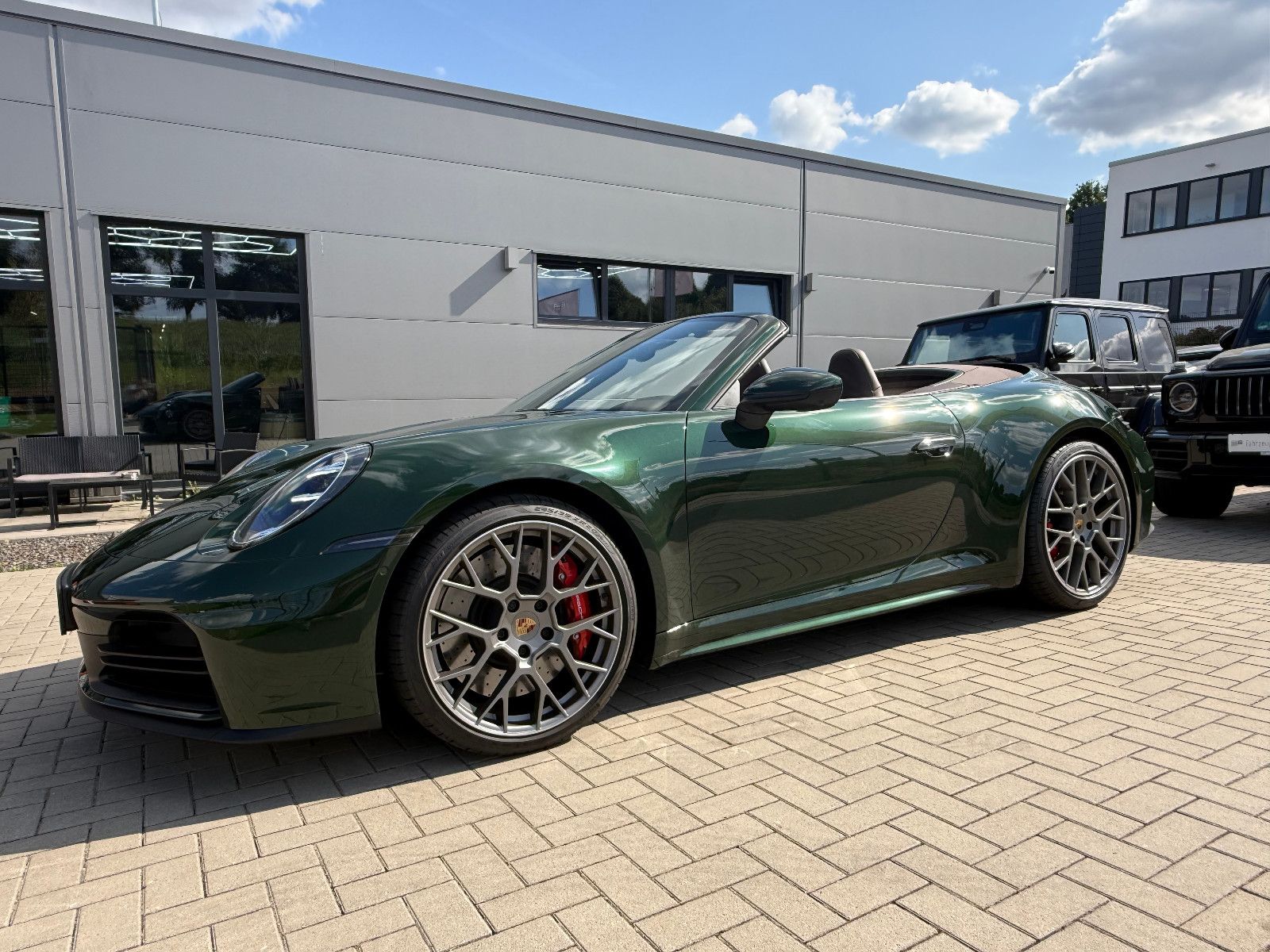 Fahrzeugabbildung Porsche 992.2/911 Carrera S Cabrio-BOSE-14Wege-LED