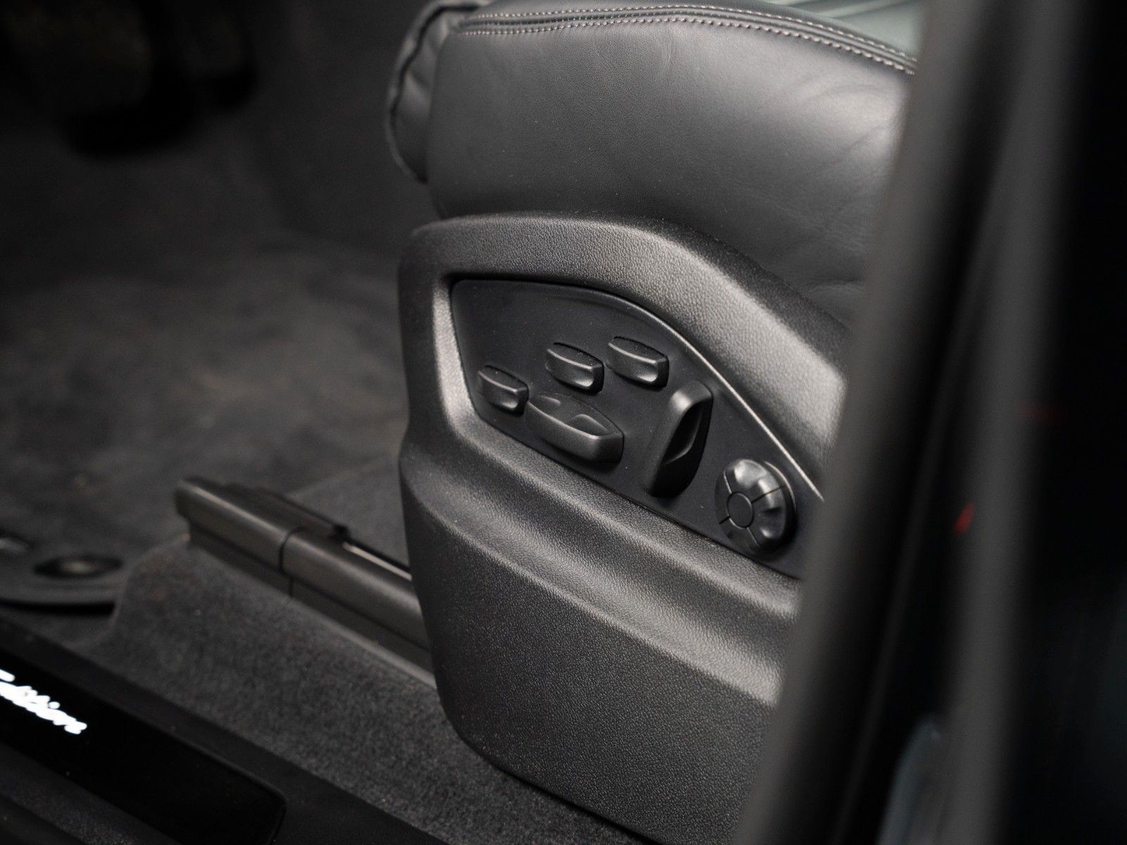 Porsche Cayenne - Bild 30