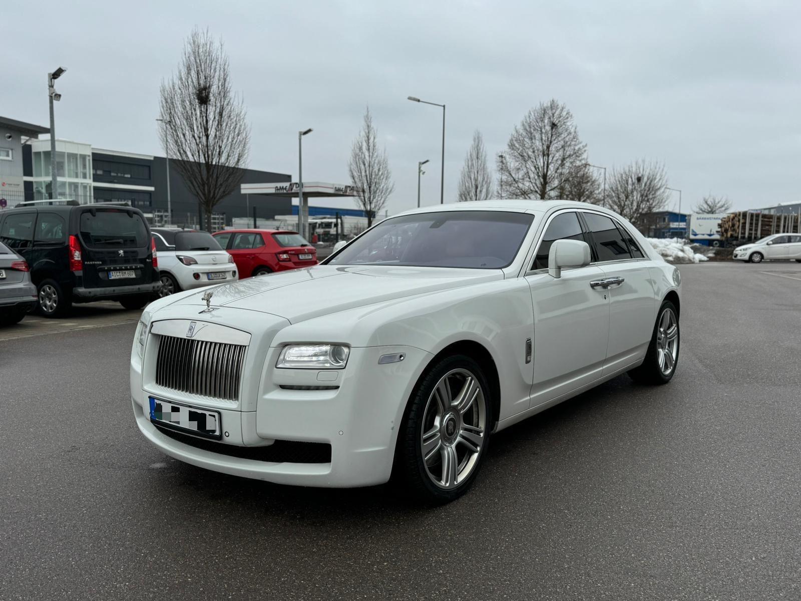 Rolls-Royce Ghost*6.6 V12*First Class*Sternhimmel*21 Zoll*