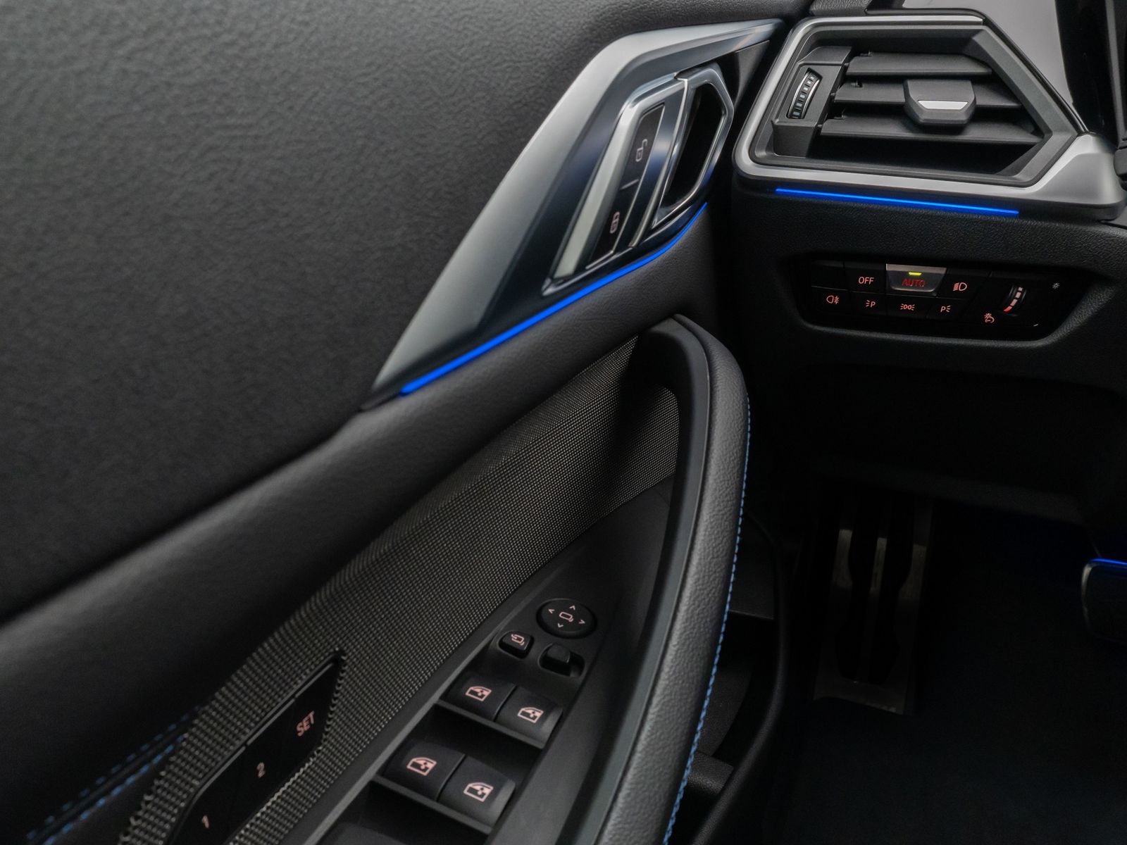 Fahrzeugabbildung BMW M440i xD Laser Kamera HUD DAB H/K Komfort 19Zoll