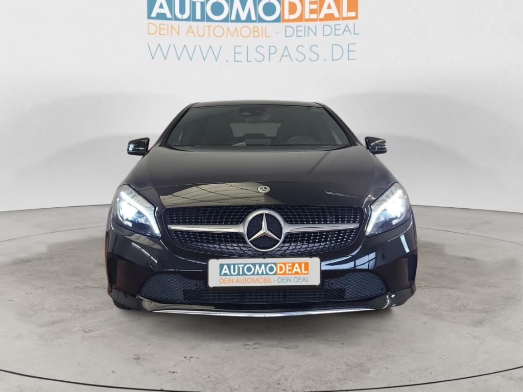 Mercedes-Benz A 250 BlueEfficiency Urban AUTOMATIK NAV LED SIT