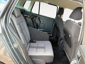 Volkswagen Golf - 9