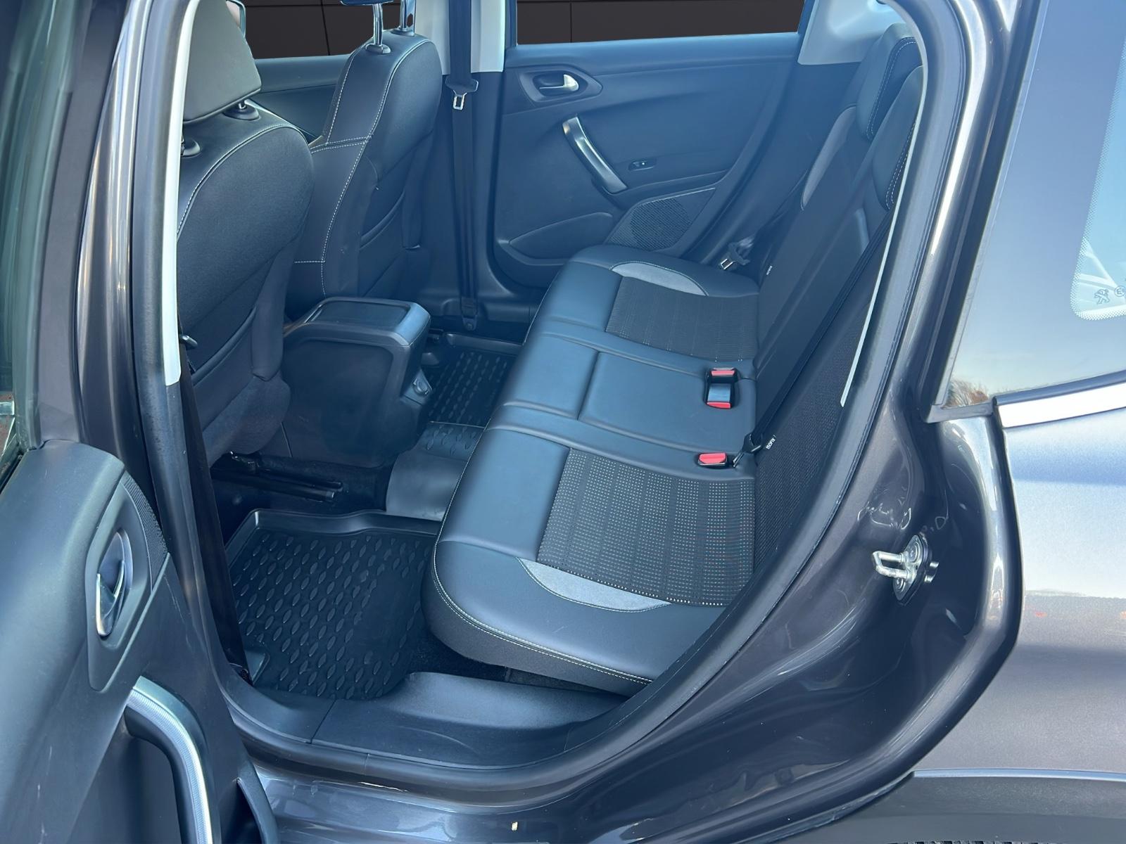 Peugeot 2008 Allure"Garantie-TÜV/ServiceNEU"2.Hand
