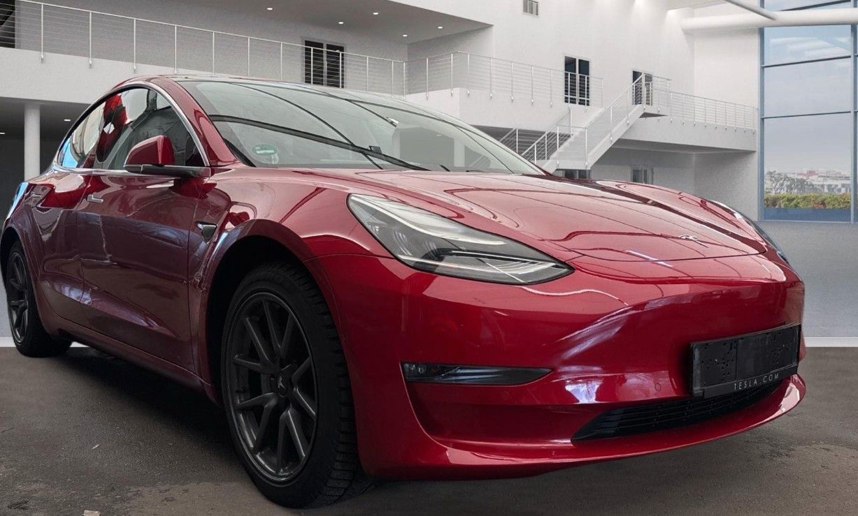 Fahrzeugabbildung Tesla Model 3 LONGRANGE DUAL-MOTOR NAVI/KAMERA/PANO/SH