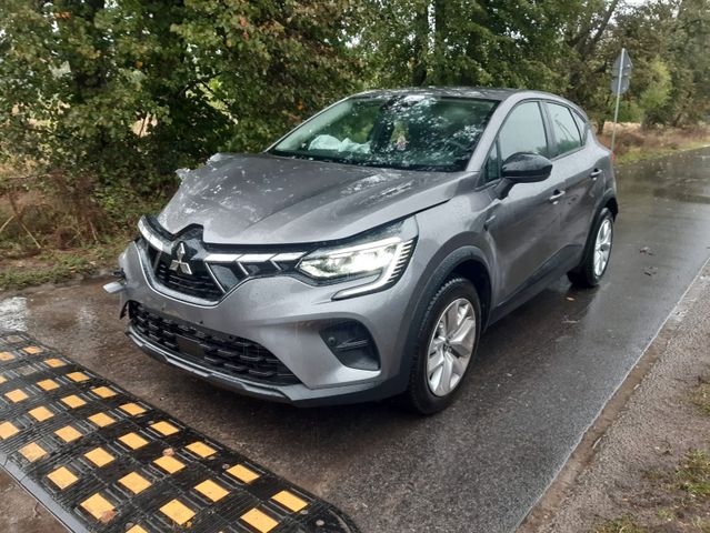 Renault Captur TCe 90 Mitsubichi ASX 2050km