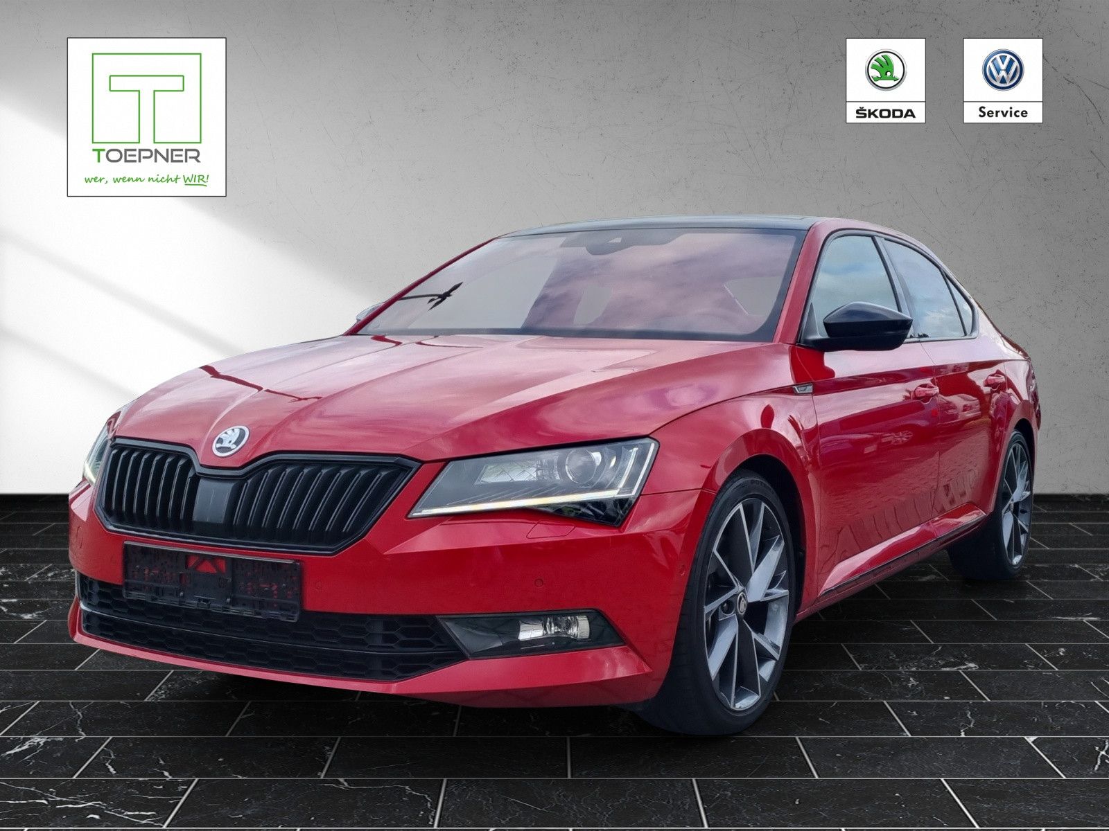 Fahrzeugabbildung SKODA Superb Lim. Sportline 4x4 2,0 TSI Pano Navi AHK