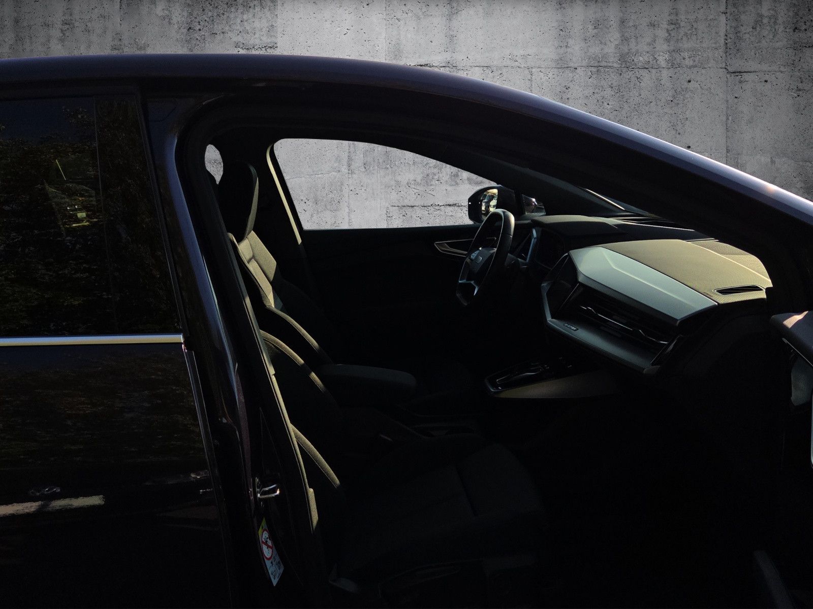 Q4 Sportback 40 e-tron 150 kW 82 kWh 1-Gang AHK
