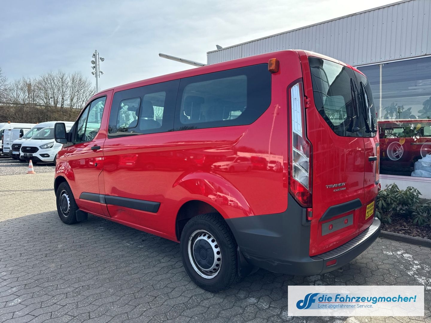 Fahrzeugabbildung Ford Transit Custom Kombi 300 L1 2.2 TDCi *8427 Expor