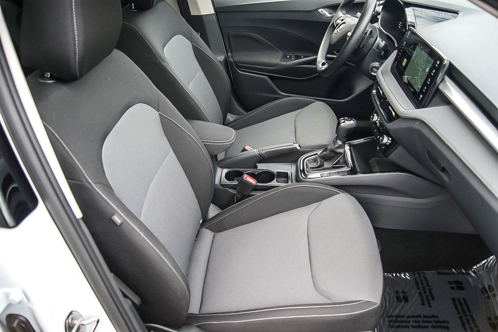 Fahrzeugabbildung SKODA Fabia 10 Drive Auto/DSG PANO VIRTUAL LED KAMERA