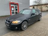 BMW 3 Touring 325i*Xenon*19 Zoll*Sitzh*Pdc*Sportsitz - BMW 325 aus 2009: 325i
