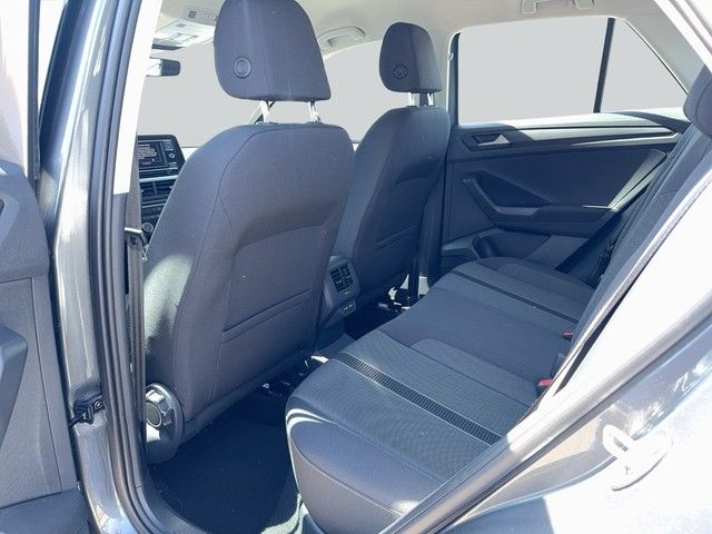 Volkswagen T-Roc - Bild 11