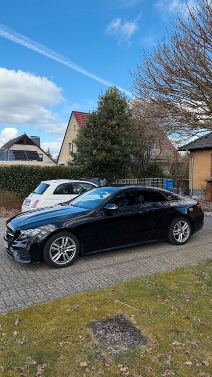 Image of Mercedes-Benz E 200