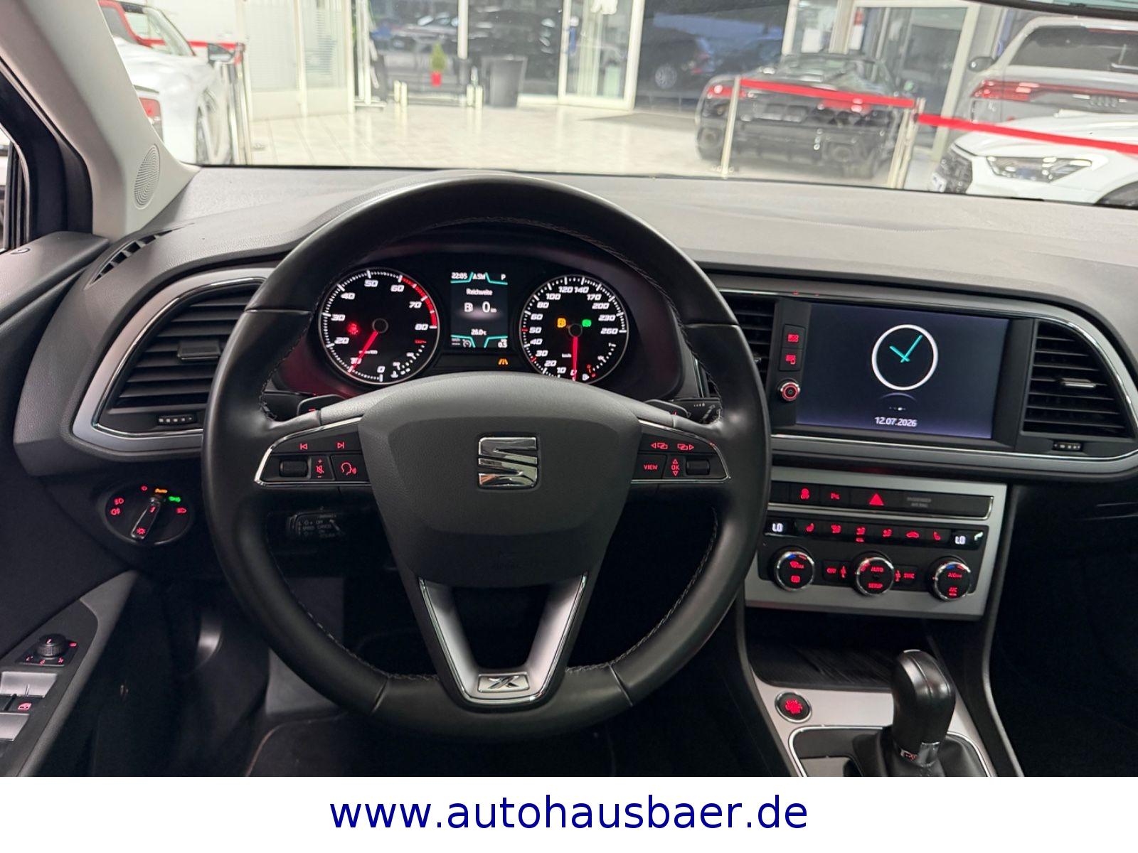 Seat Leon ST Xcellence PANO*VOLL LED SCHEINWERFER