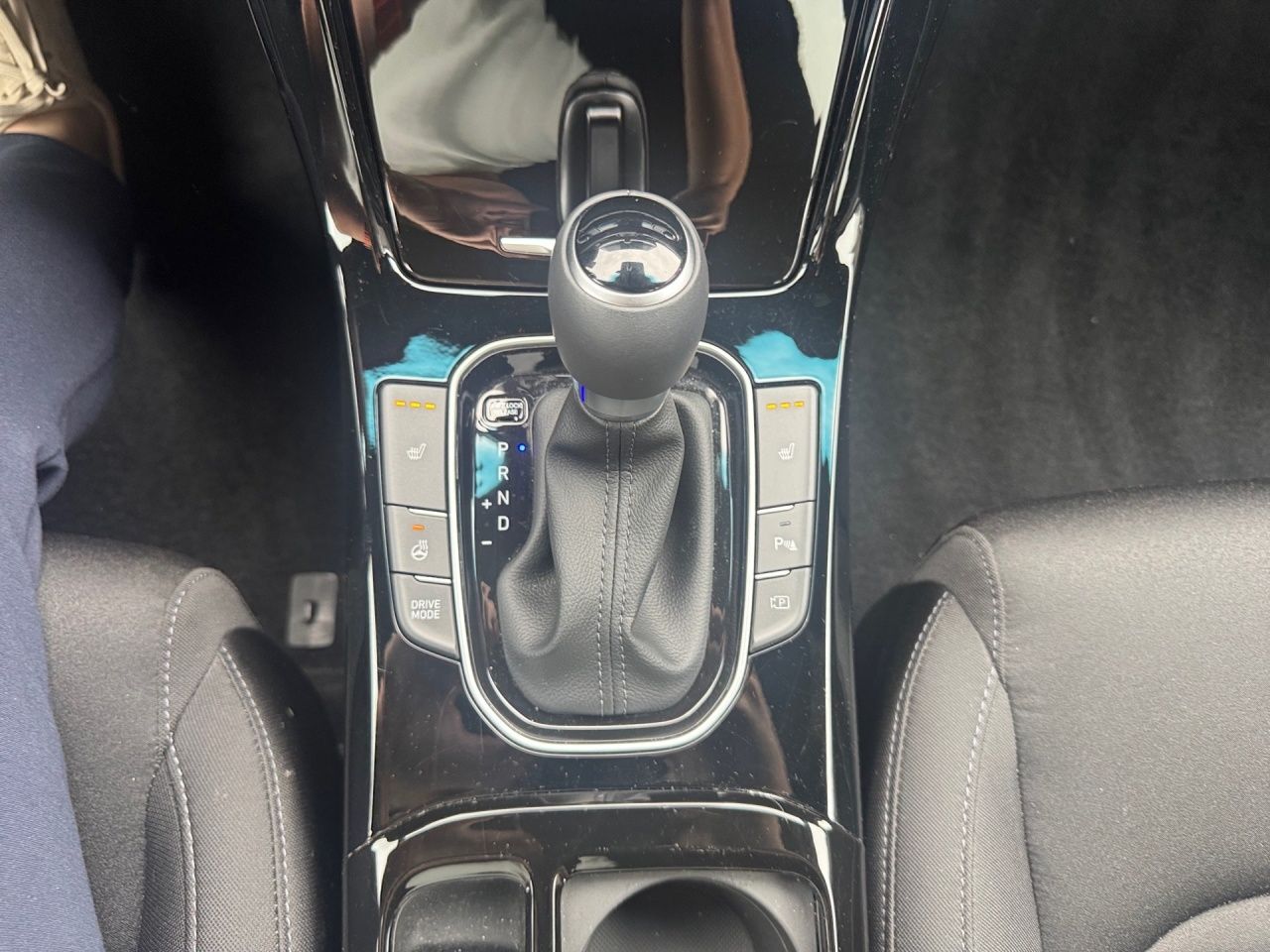 Fahrzeugabbildung Hyundai i30 ADVANTAGE LED*SHZ*LHZ*NAVI*2Z-KLI*