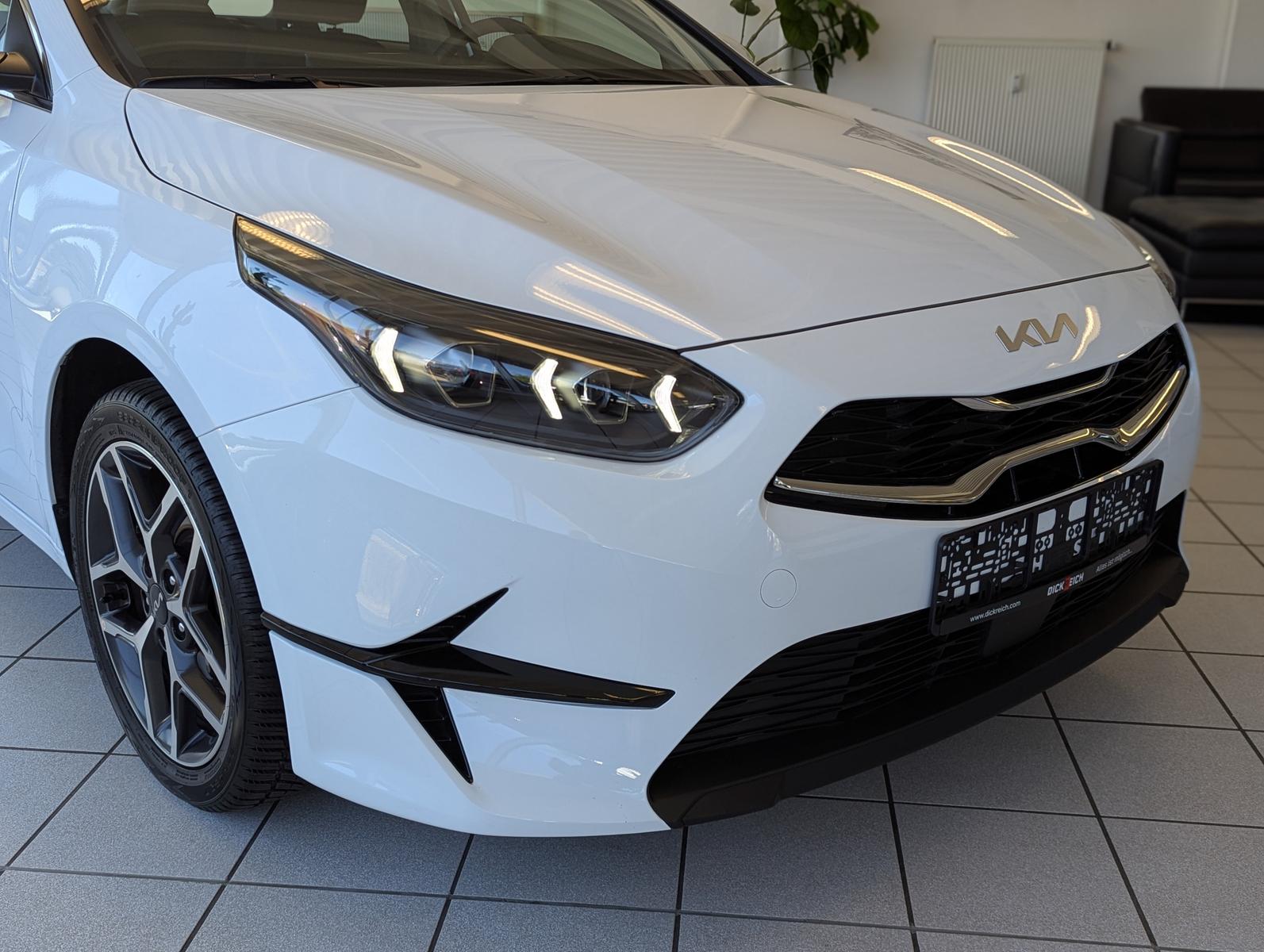 Kia cee'd Sportswagon 1.5 DCT Spirit LED JBL Cam 7J