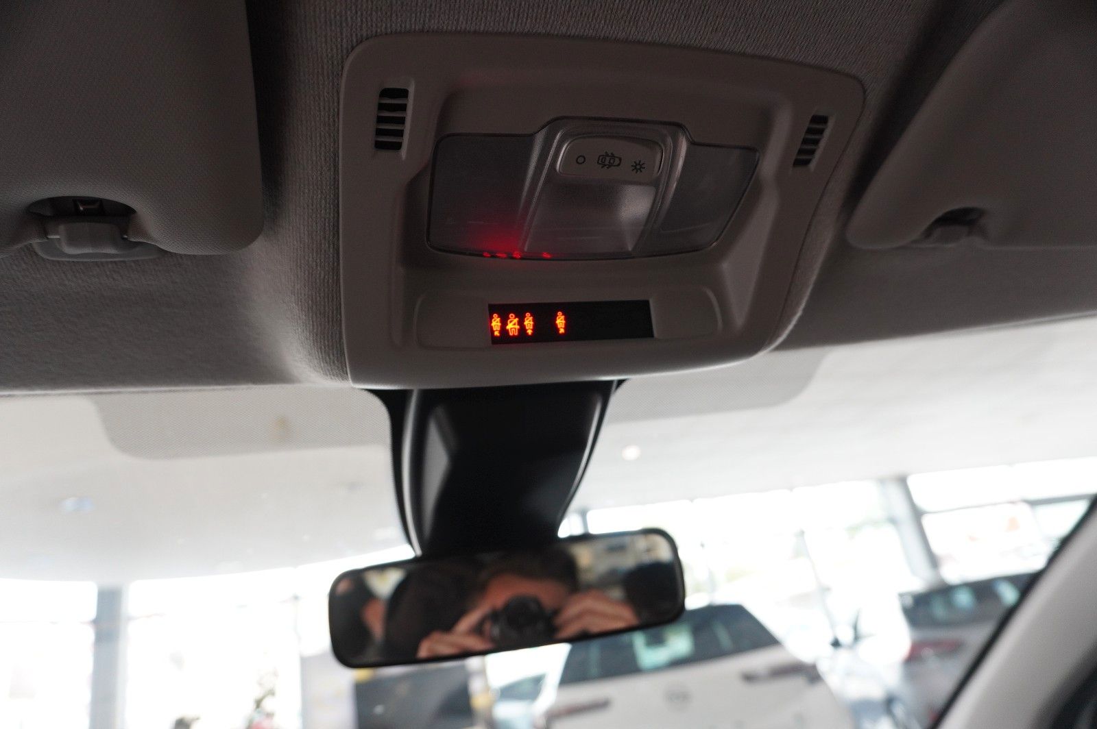 Fahrzeugabbildung Citroën C3 LIM. 1.2 FEEL LED/KLIMA/SHZ/PDC/TEMP./USB
