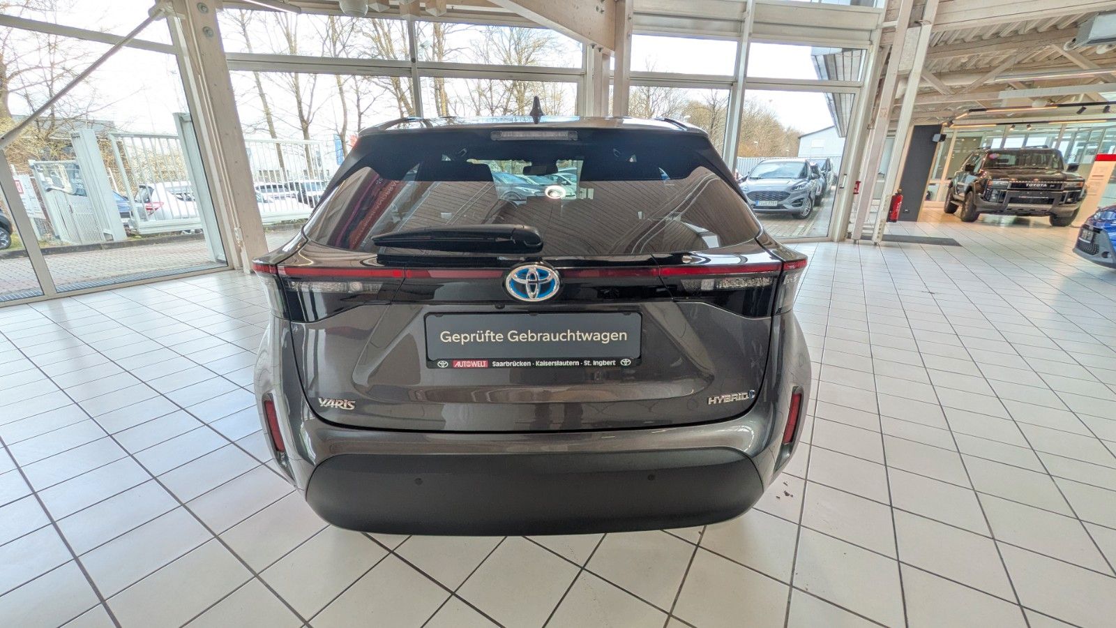 Fahrzeugabbildung Toyota Yaris Cross Team Deutschland Rückfahrkamera
