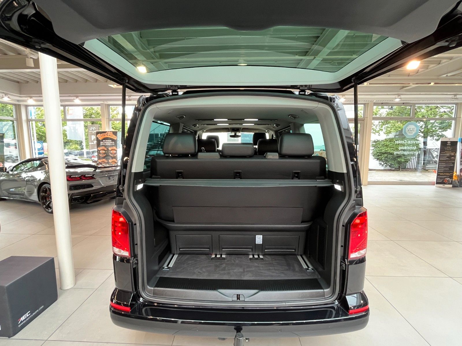 Fahrzeugabbildung Volkswagen T6.1 Multivan Comf. DSG Standhzg, Alcantara ACC