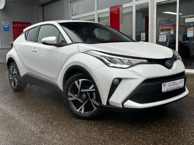 Toyota C-HR 2.0-l-Hybrid Team Deutschland